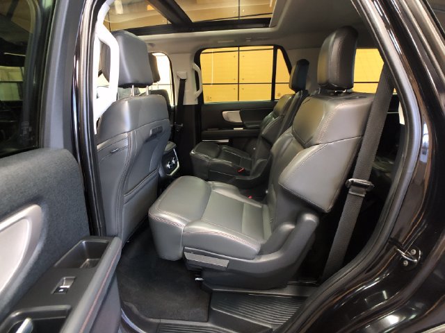 Certified 2025 Ford Expedition Active AWD/4WD image 20
