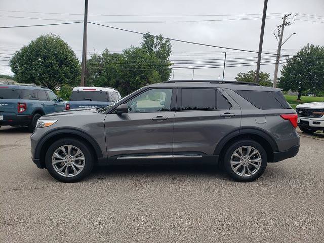 Certified 2023 Ford Explorer XLT w/ Equipment Group 202A AWD/4WD image 8
