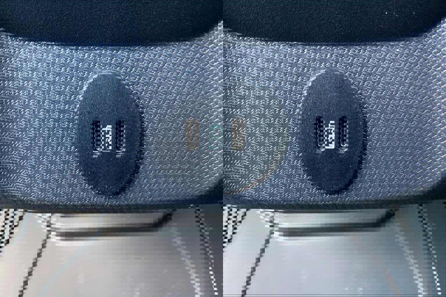 Certified 2025 Ford Mustang Mach-E GT image 32