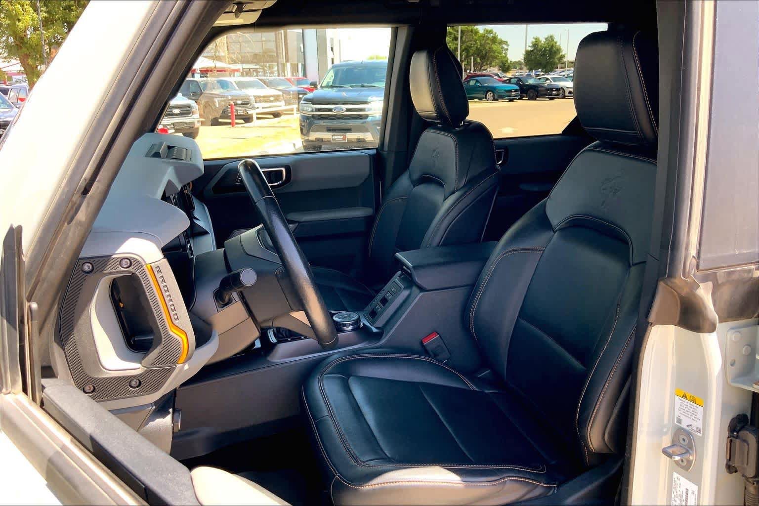 Certified 2023 Ford Bronco Badlands w/ Sasquatch Package AWD/4WD image 8
