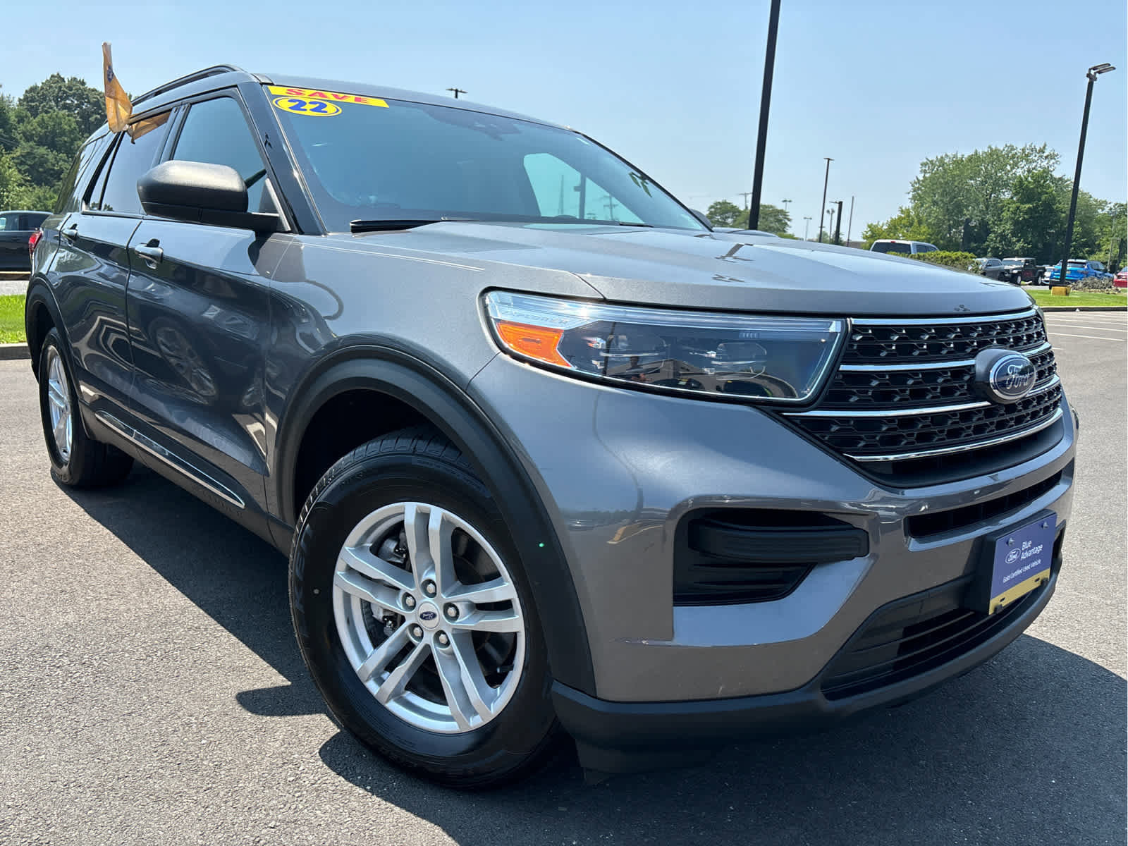 Certified 2022 Ford Explorer XLT image 7