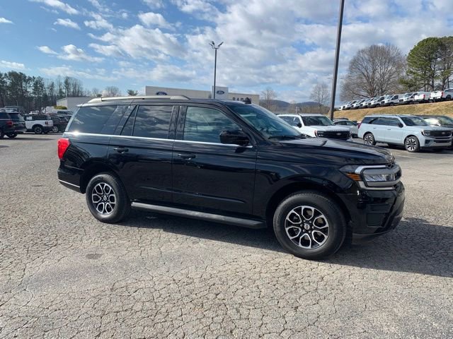 Certified 2024 Ford Expedition XLT image 2