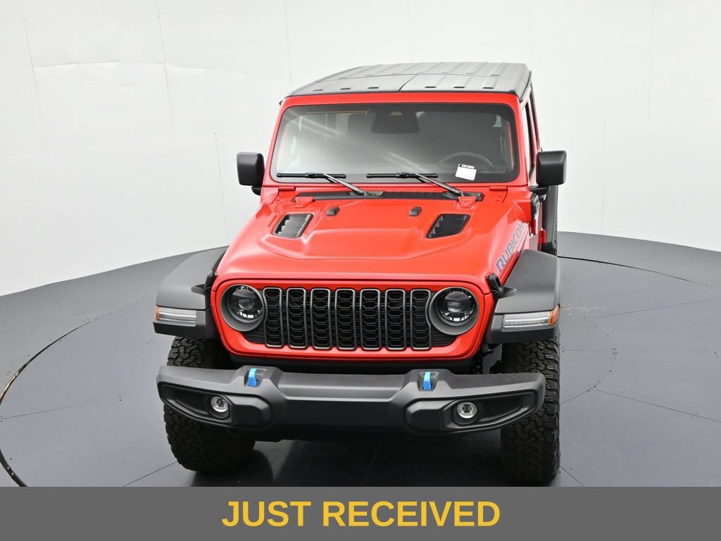Used 2025 Jeep Wrangler Unlimited Rubicon 4xe w/ Safety Group AWD/4WD image 21