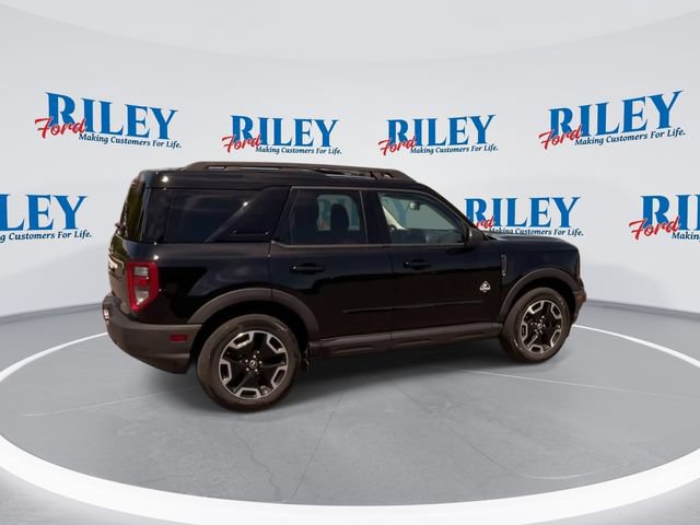Certified 2023 Ford Bronco Sport Outer Banks w/ Tech Package AWD/4WD image 10