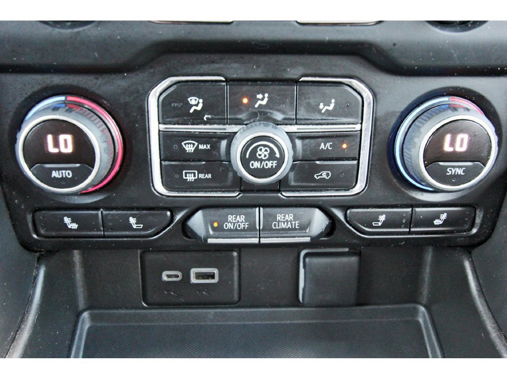 Used 2023 Chevrolet Tahoe RST w/ Luxury Package RWD image 33