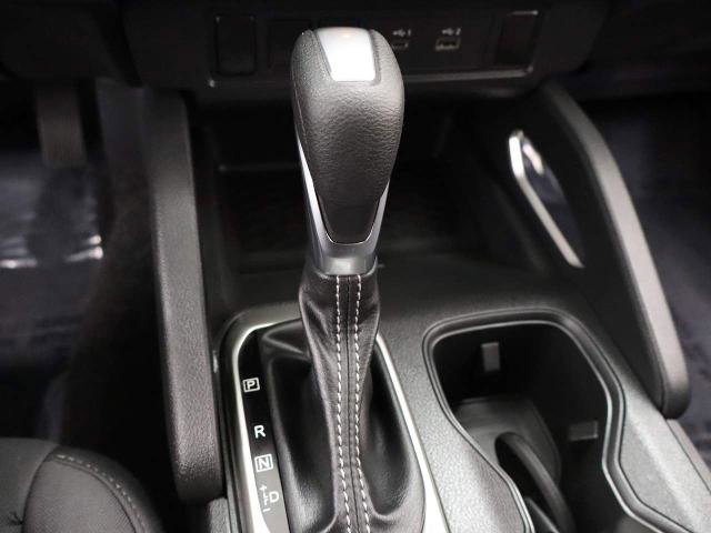 Used 2024 Nissan Frontier SV image 38