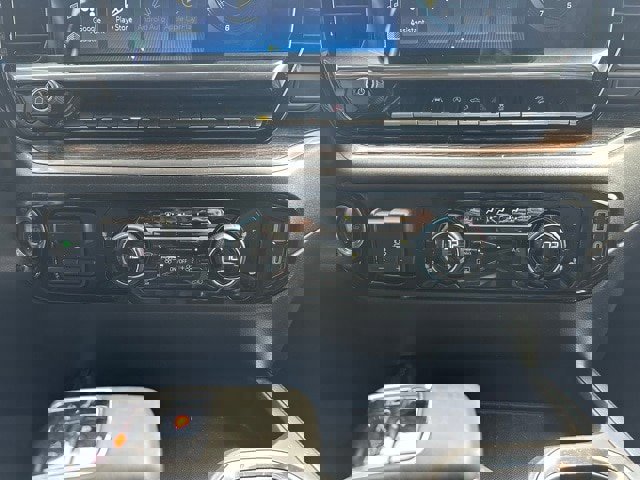 Used 2024 Chevrolet Silverado 1500 RST w/ Z71 Off-Road Package image 26