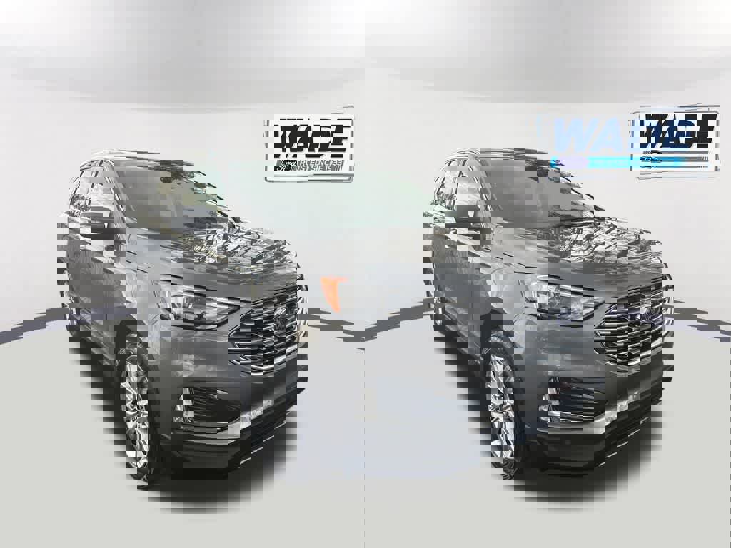 Certified 2024 Ford Edge Titanium image 3