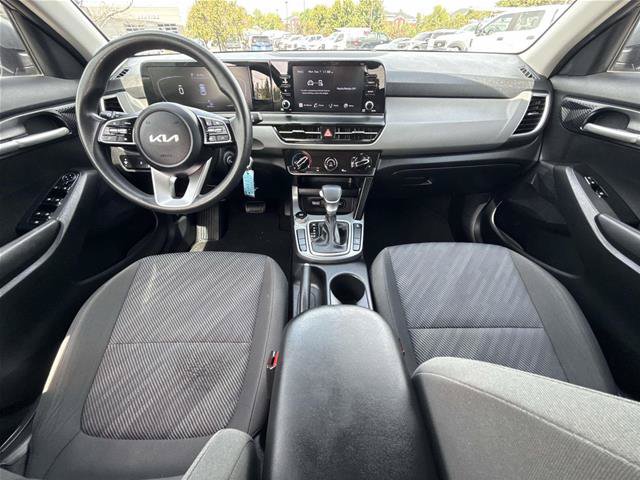 Used 2024 Kia Seltos LX AWD/4WD image 14