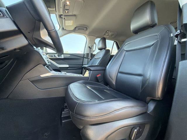 Certified 2023 Ford Explorer XLT w/ Equipment Group 202A AWD/4WD image 16