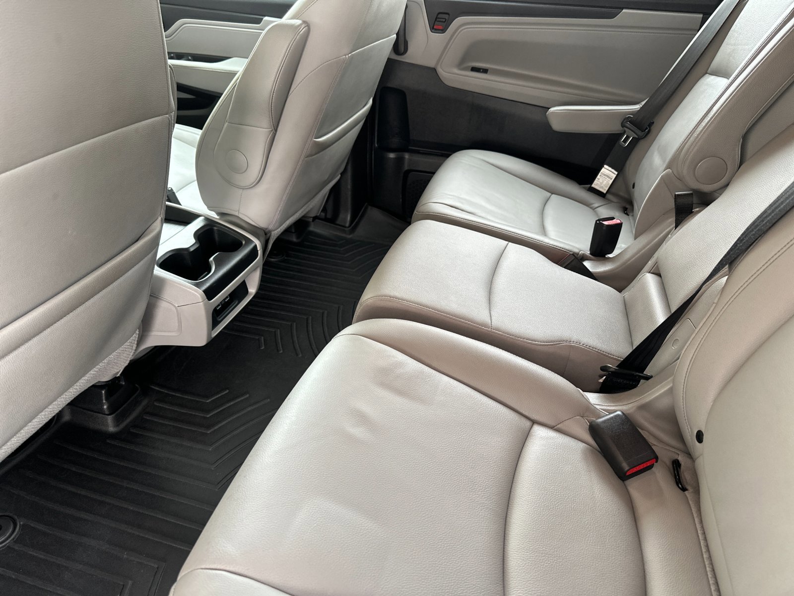 Used 2023 Honda Odyssey EX-L image 12