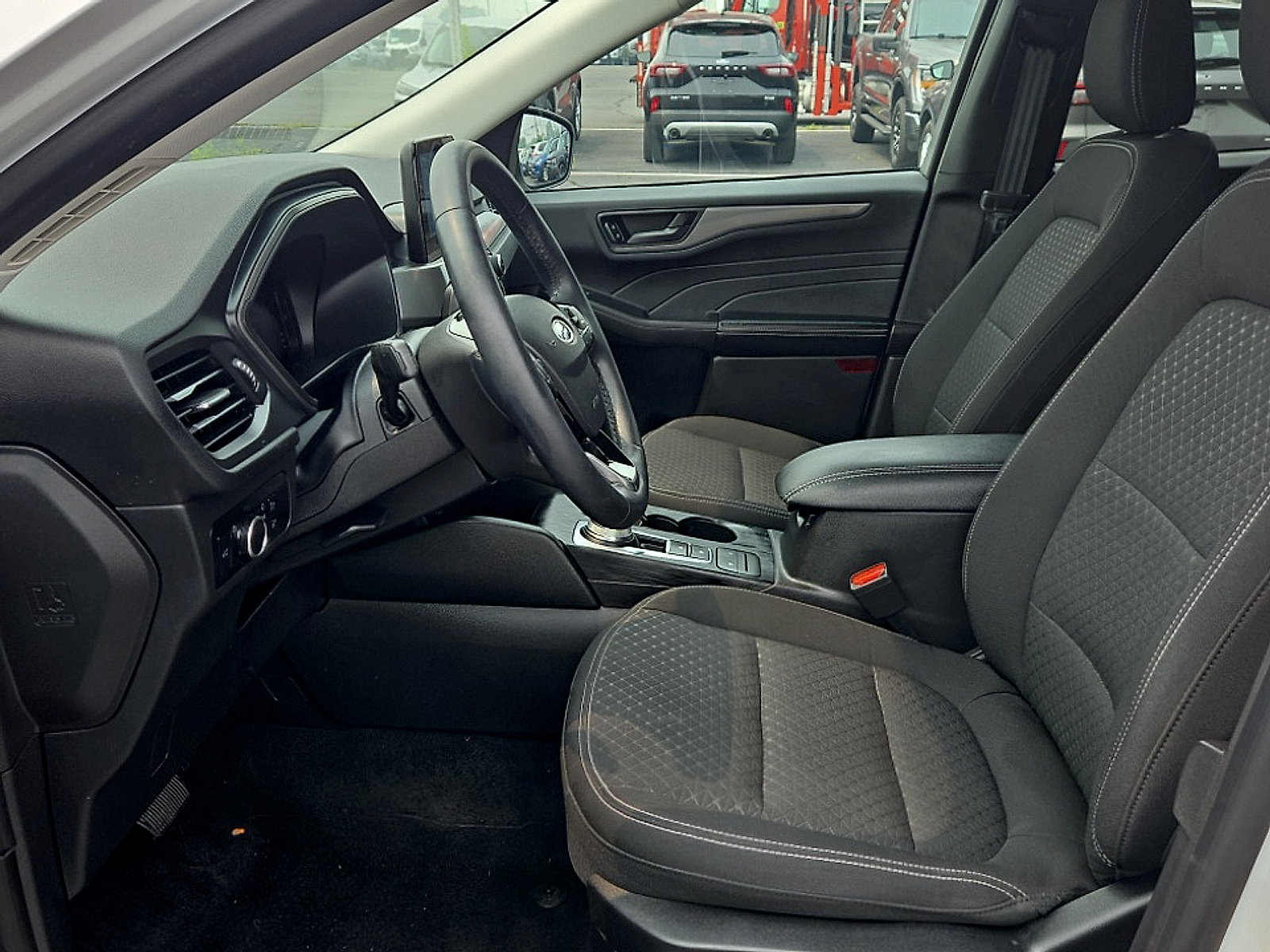 Certified 2023 Ford Escape Active AWD/4WD image 10