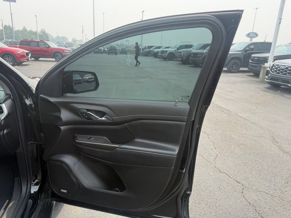 Used 2019 GMC Acadia SLT w/ LPO, Floor Liner Package AWD/4WD image 63