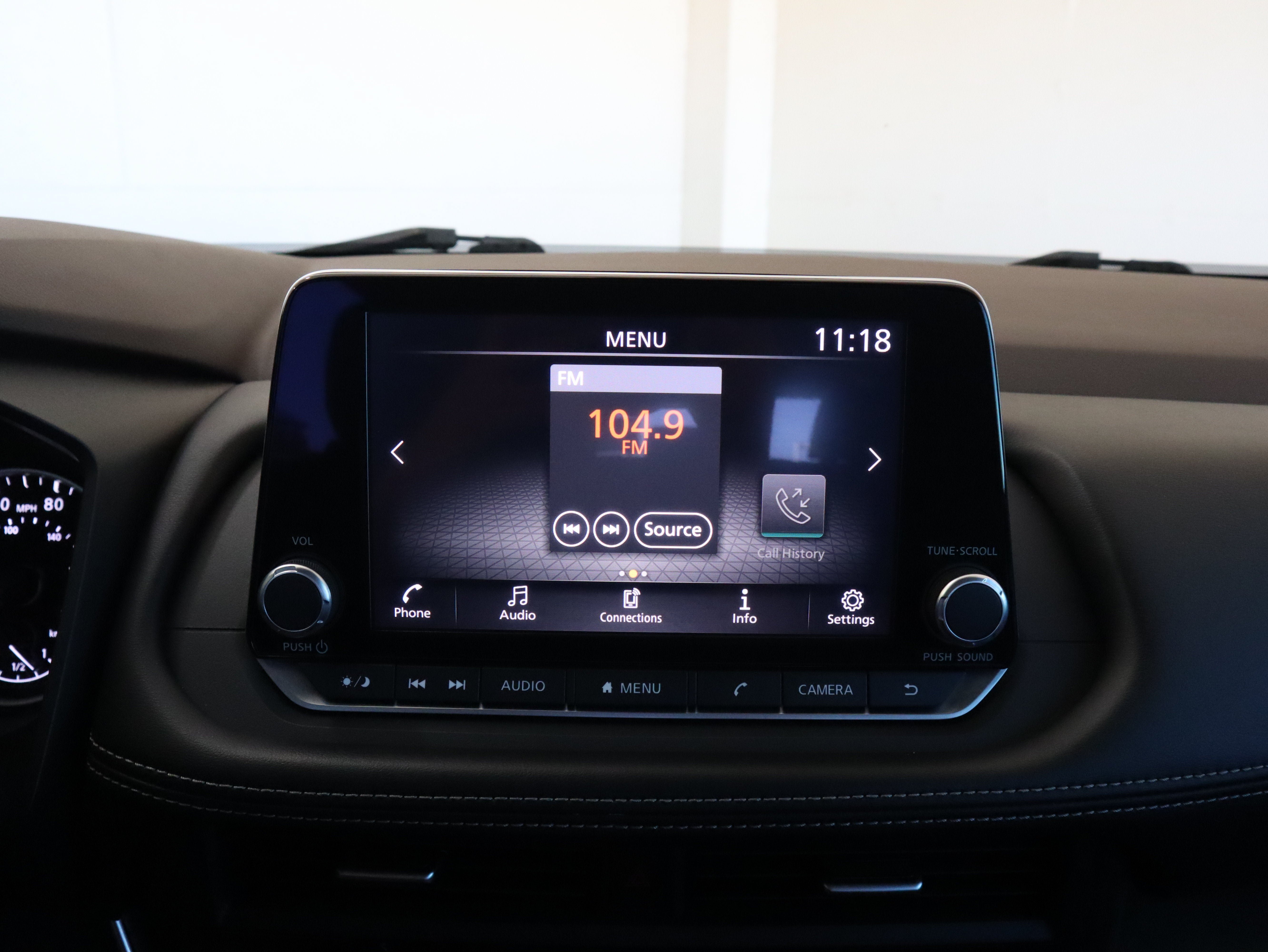 Used 2023 Nissan Rogue S AWD/4WD image 25