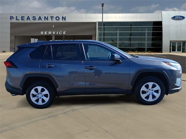 Used 2025 Toyota RAV4 LE image 6