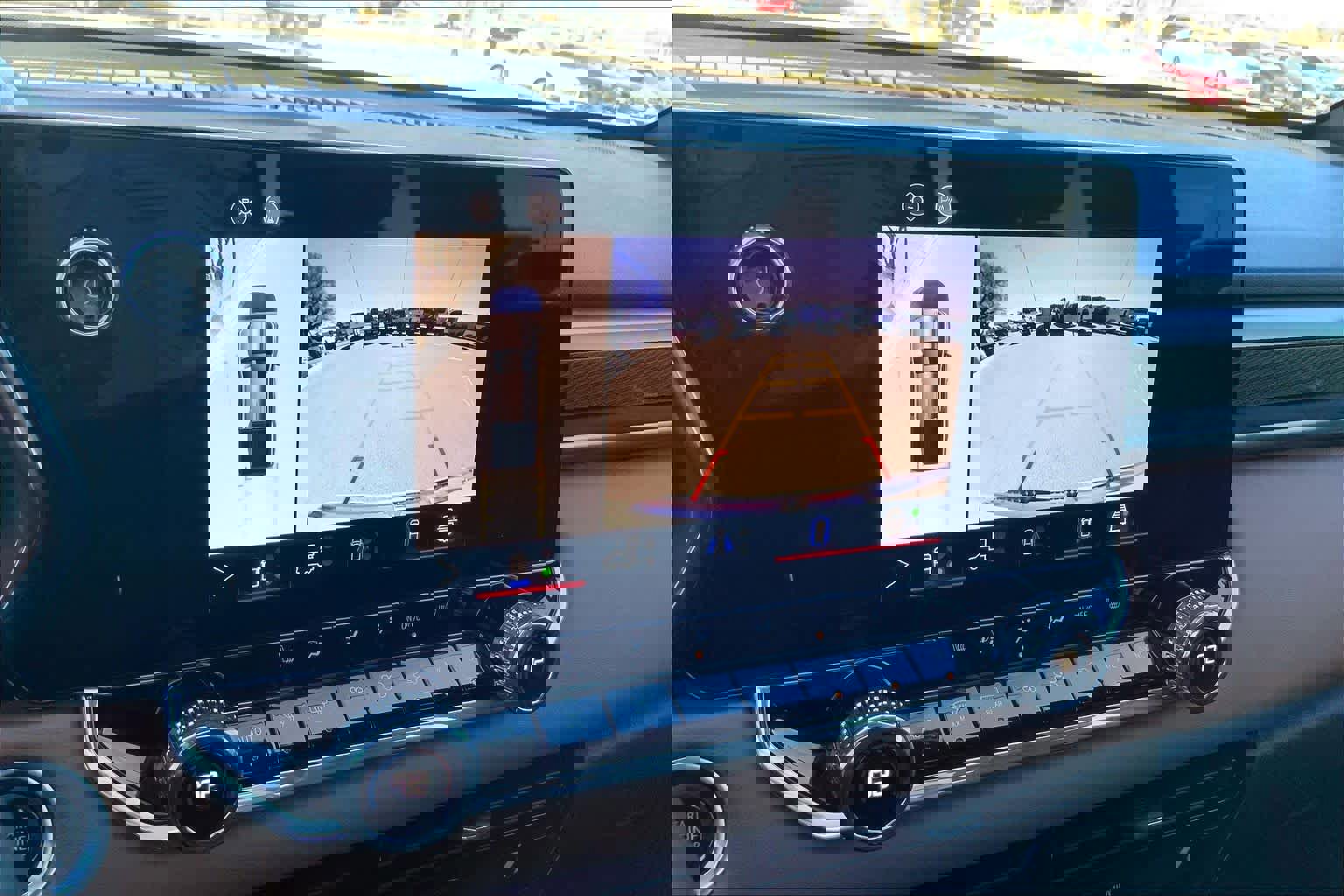 Used 2024 GMC Canyon AT4 w/ Technology Package image 27