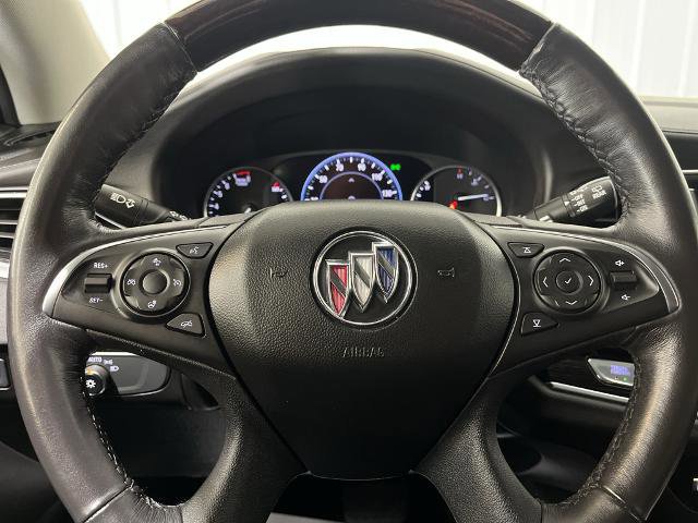 Used 2021 Buick Enclave Avenir image 22