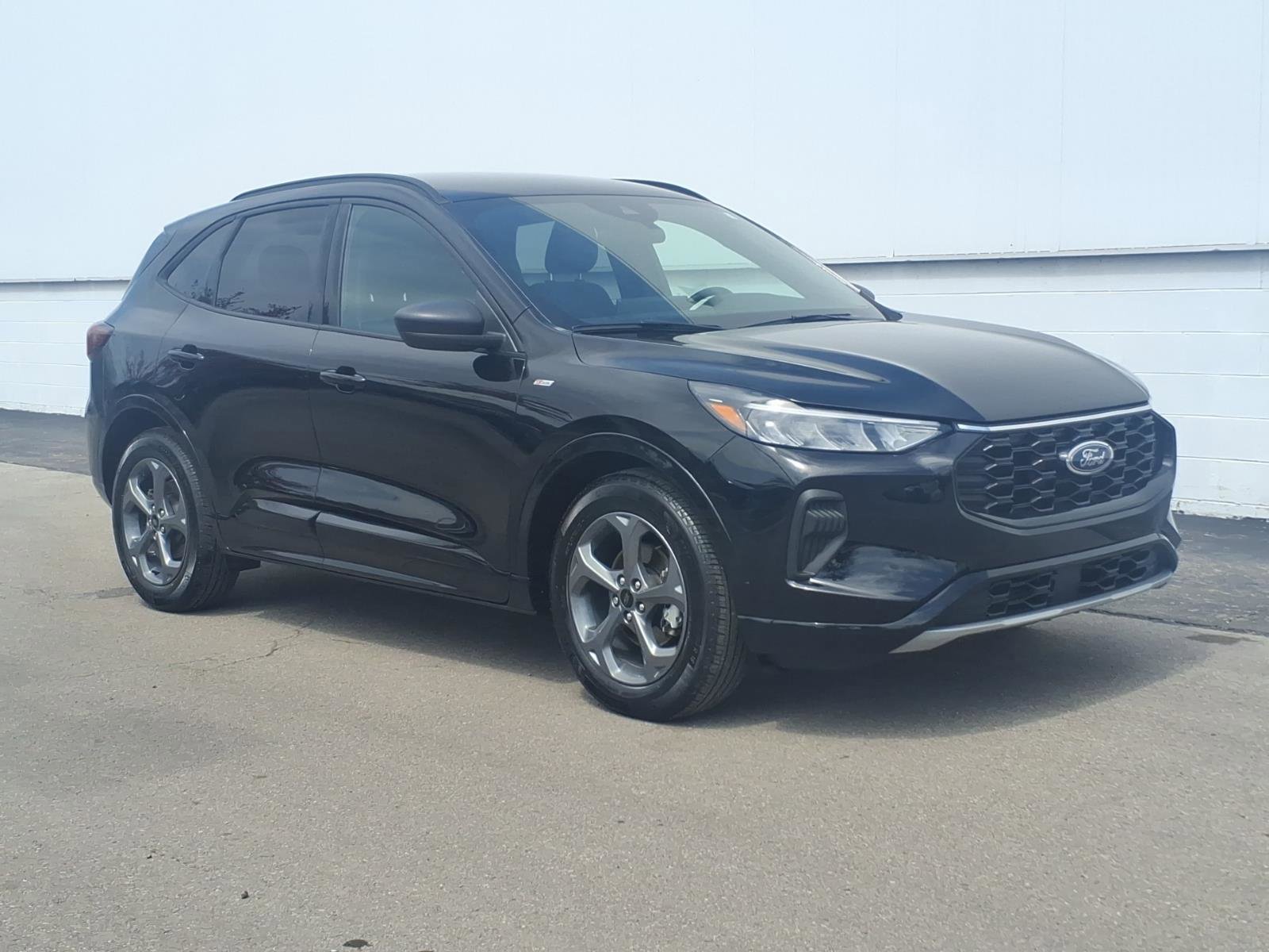 Certified 2023 Ford Escape ST-Line w/ Tech Pack #1 image 1