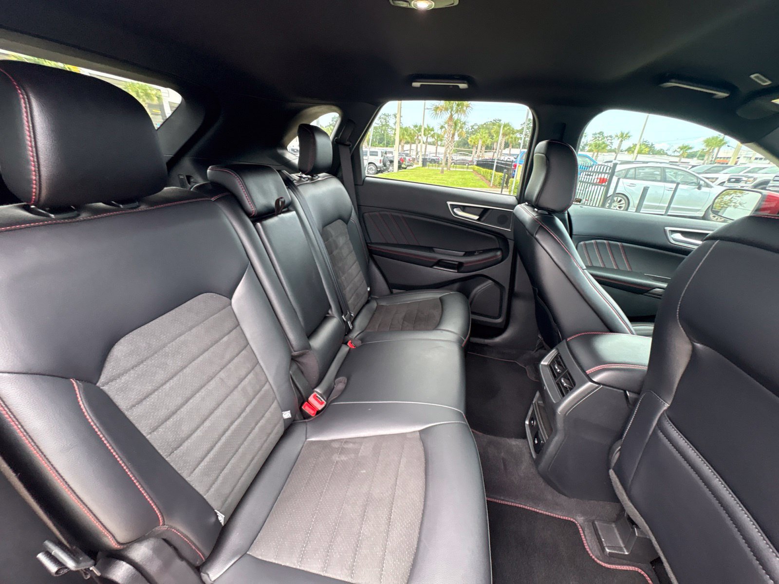 Certified 2024 Ford Edge ST-Line AWD/4WD image 34