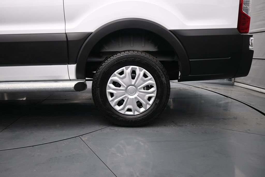 Certified 2025 Ford Transit 250 Low Roof w/ Exterior Upgrade Package RWD image 13