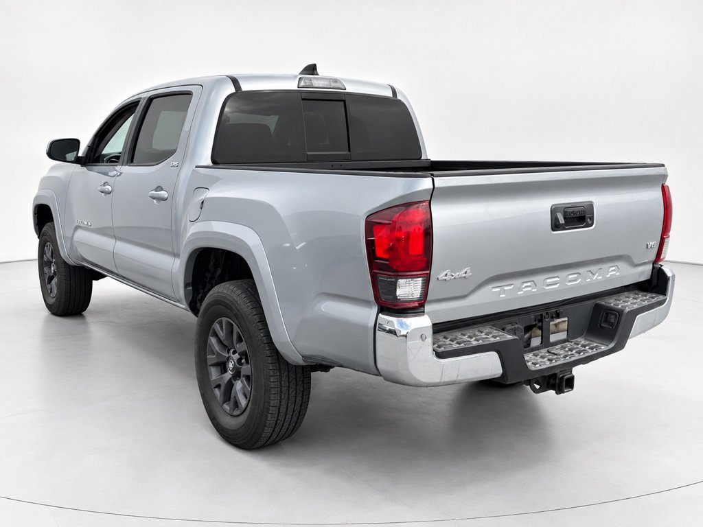 Used 2023 Toyota Tacoma SR5 AWD/4WD image 5