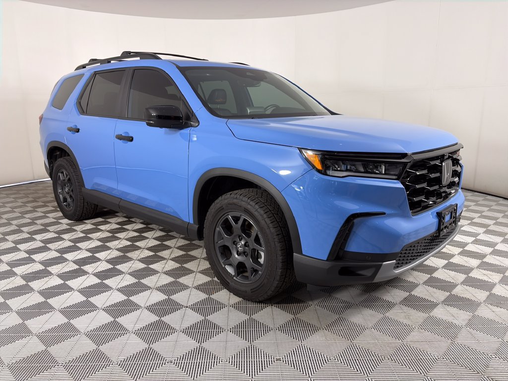 Used 2025 Honda Pilot TrailSport