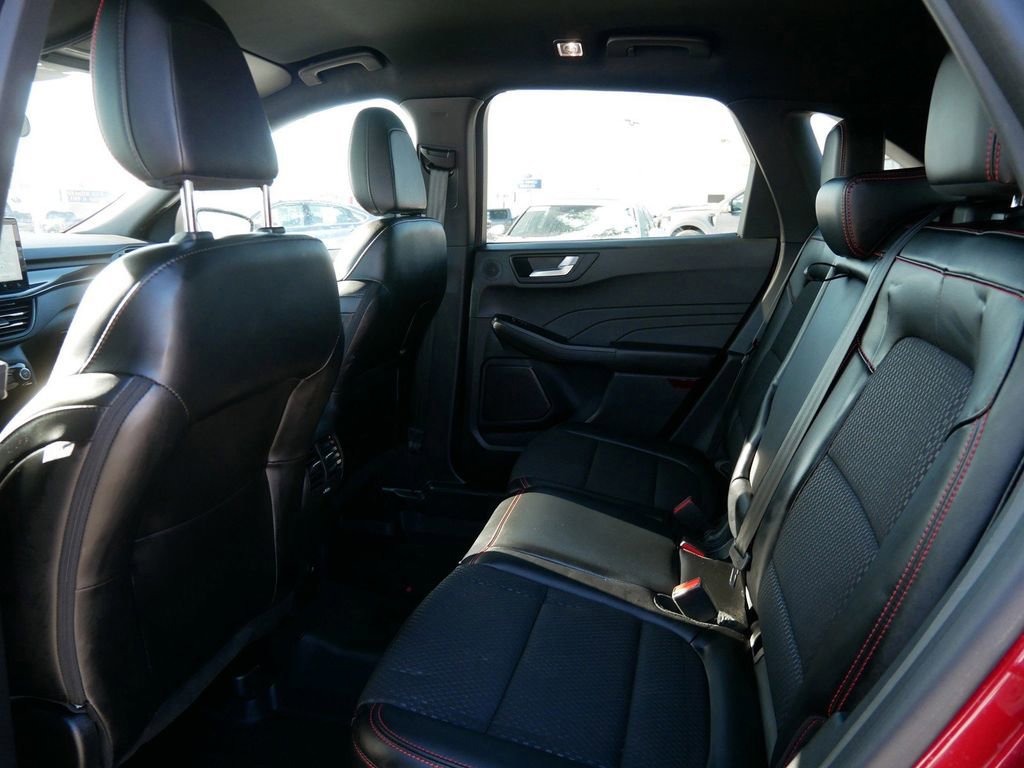 Certified 2023 Ford Escape ST-Line Select w/ Tech Pack #2 image 12