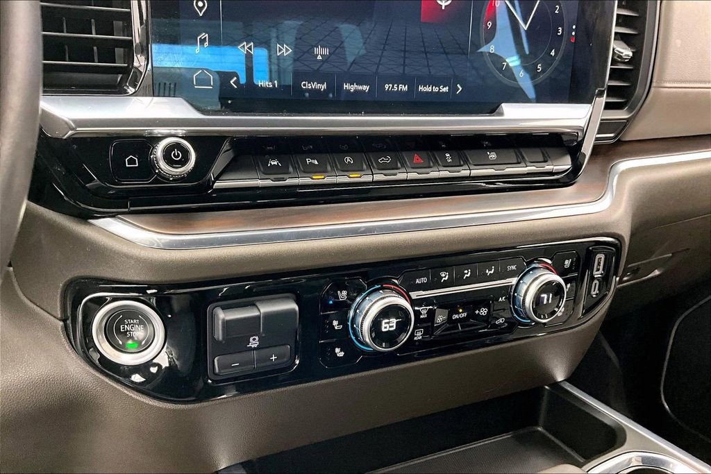 Used 2024 GMC Sierra 1500 SLT w/ SLT Premium Plus Package image 32