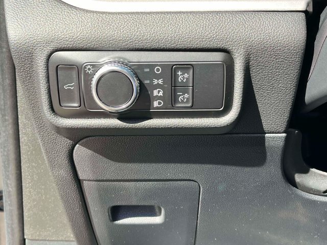 Certified 2023 Ford Explorer XLT RWD image 33