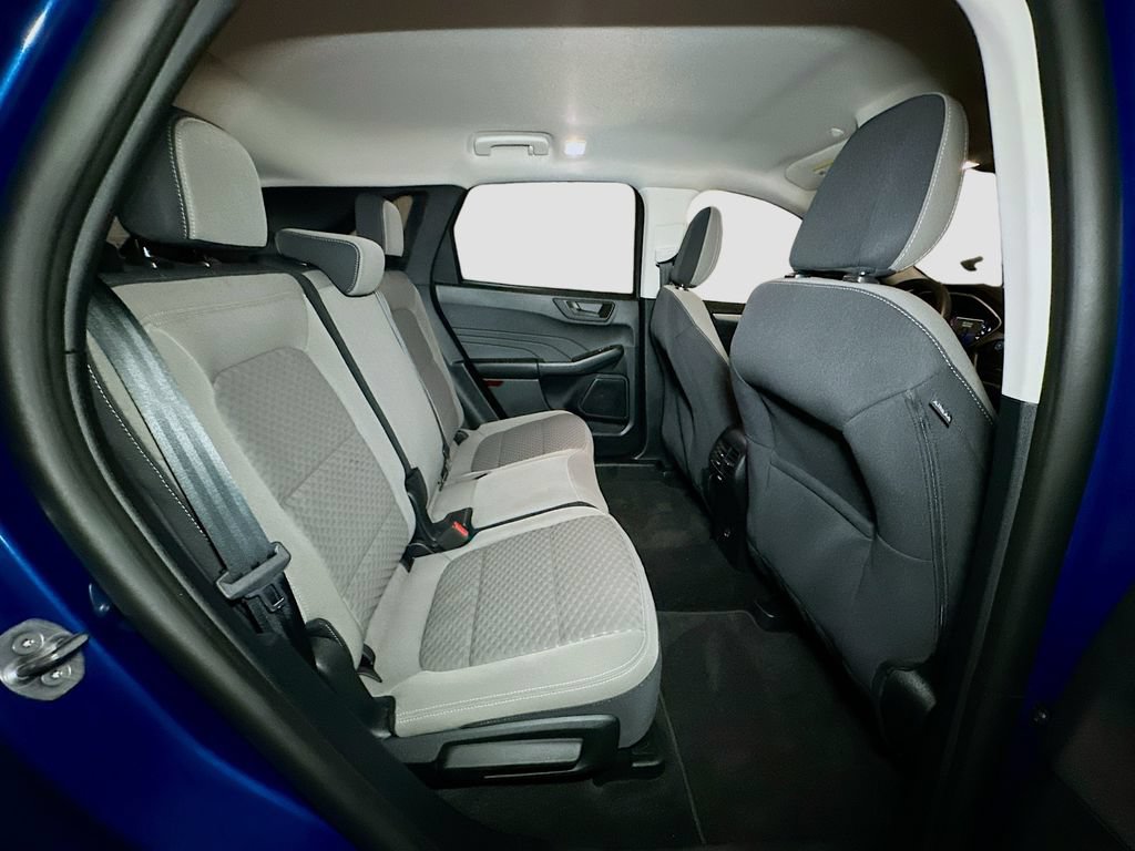 Certified 2022 Ford Escape SE AWD/4WD image 36