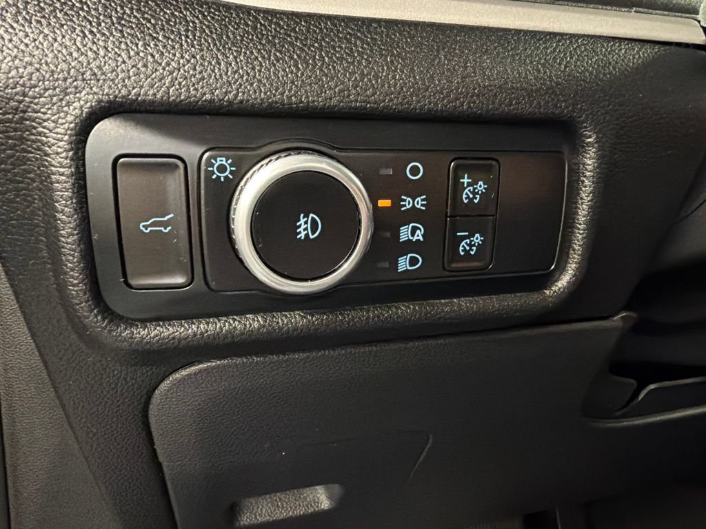 Certified 2024 Ford Explorer XLT w/ Equipment Group 202A AWD/4WD image 26