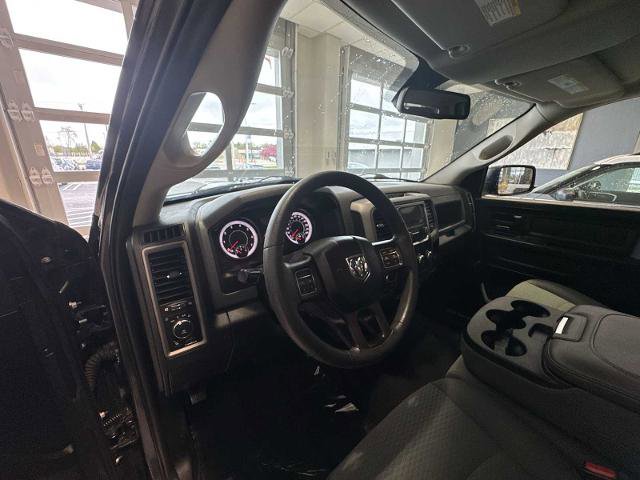 Used 2019 RAM 1500 Express AWD/4WD image 9