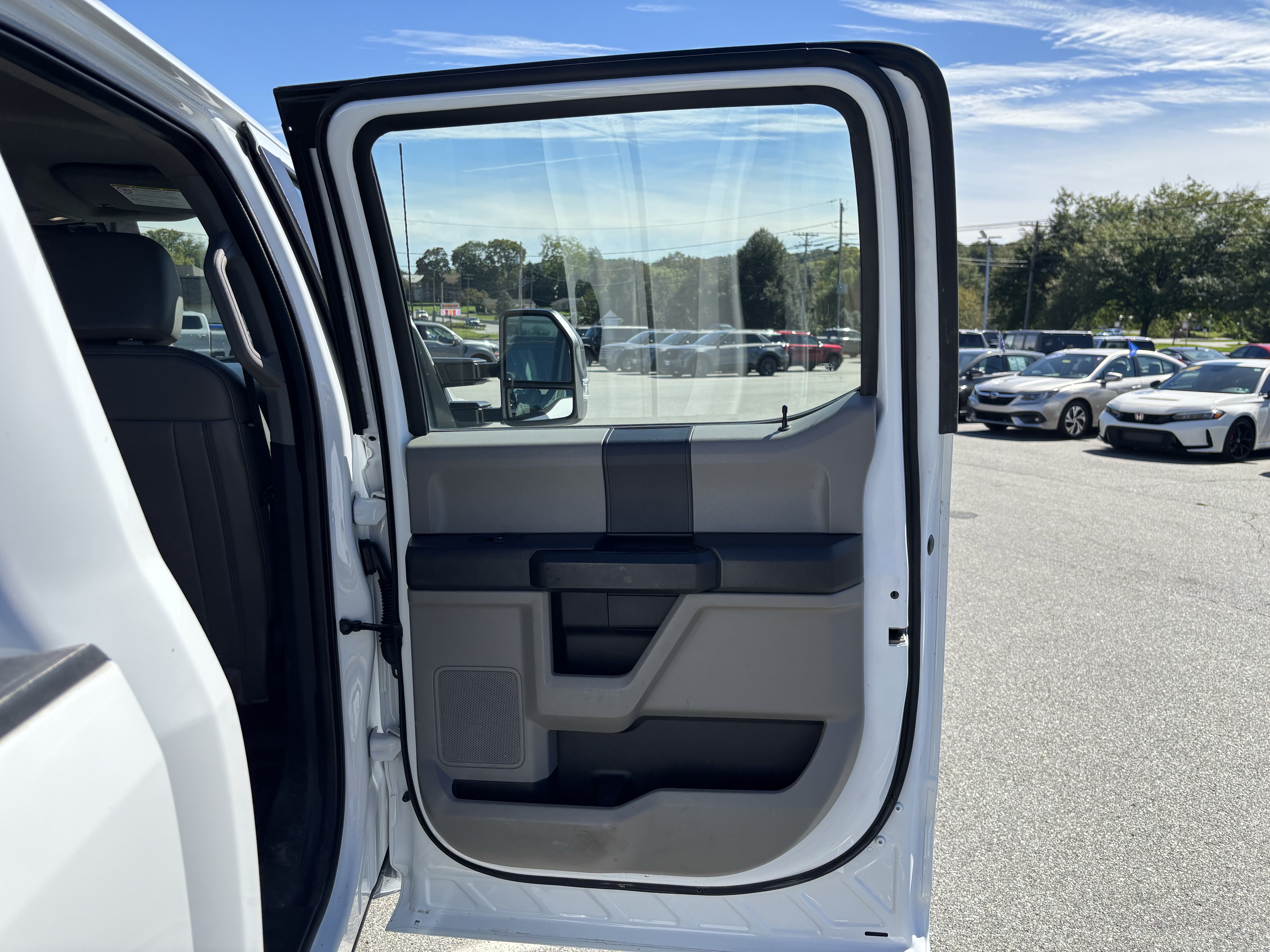 Certified 2022 Ford F250 XL w/ Power Equipment Group AWD/4WD image 30