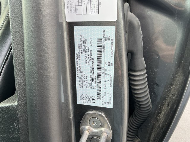 Certified 2025 Ford Escape Platinum AWD/4WD image 25
