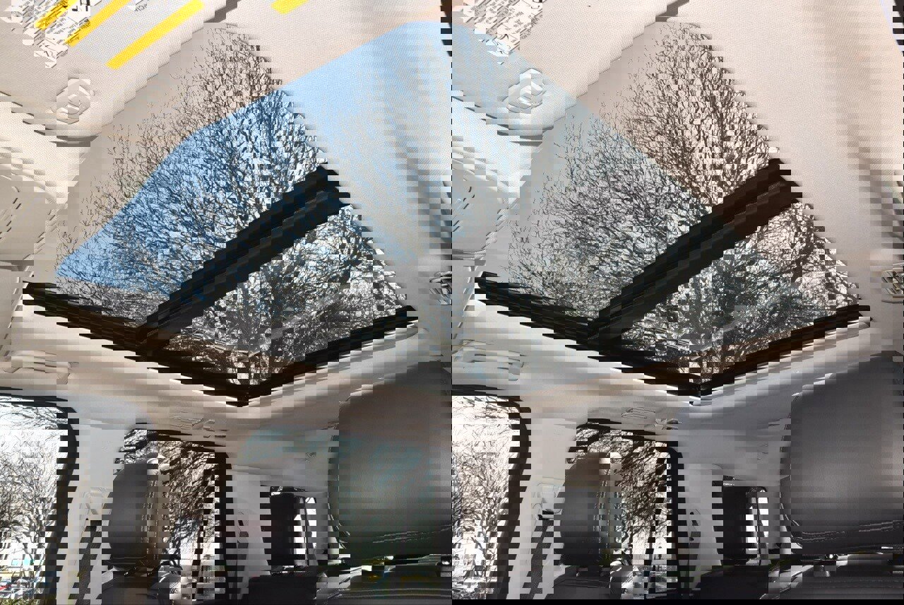 Certified 2025 Ford Expedition Platinum image 33