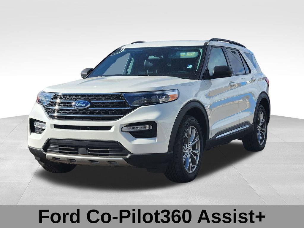 Certified 2023 Ford Explorer XLT w/ Equipment Group 202A image 6
