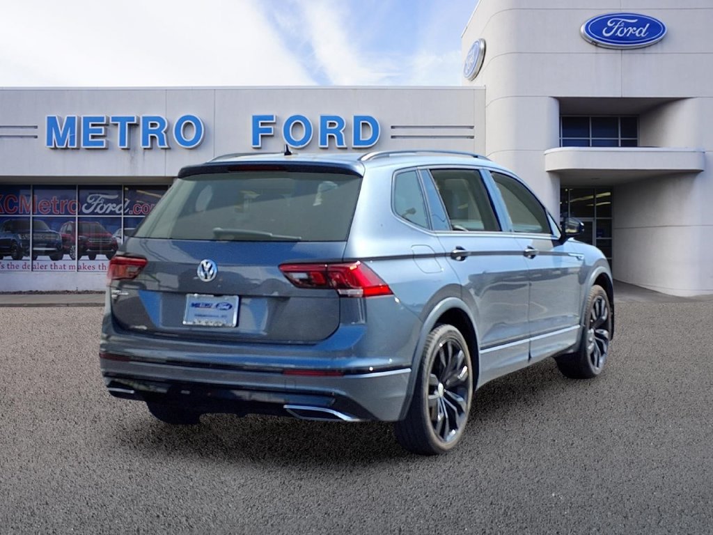 Used 2020 Volkswagen Tiguan SE R-Line FWD image 3