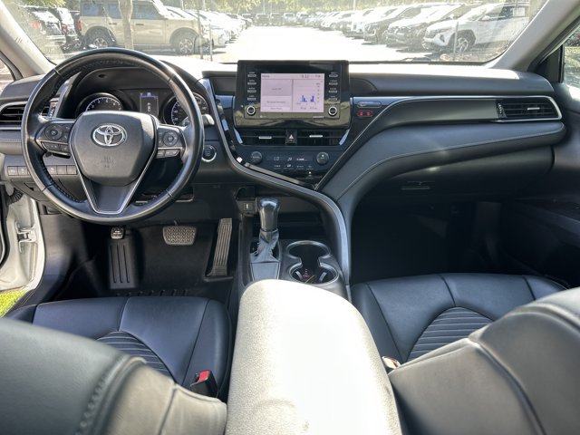 Used 2021 Toyota Camry SE w/ Convenience Package FWD image 24