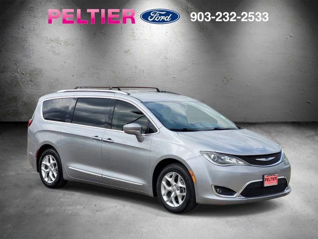 Used 2019 Chrysler Pacifica Touring-L Plus w/ Tire & Wheel Group image 1