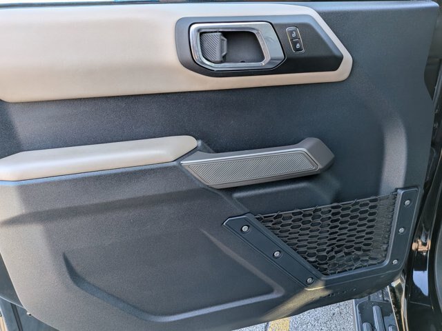 Certified 2023 Ford Bronco Wildtrak AWD/4WD image 12