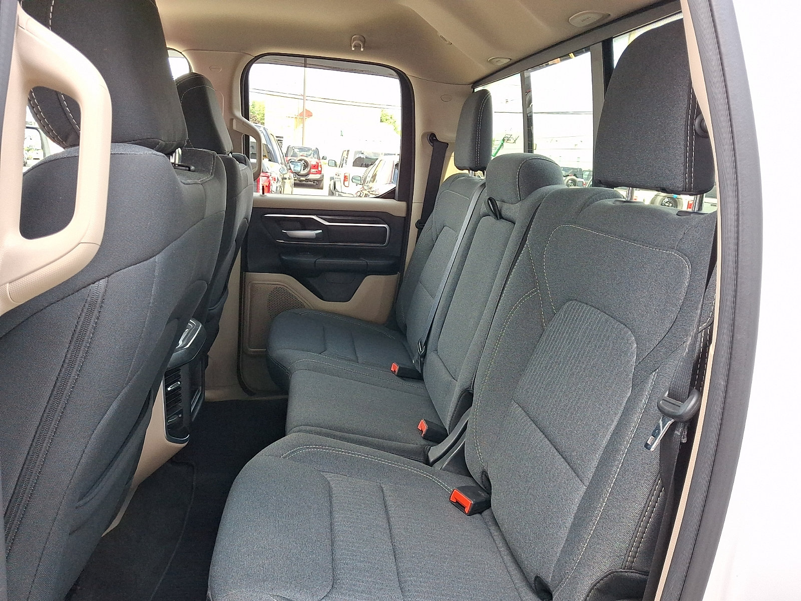Used 2020 RAM 1500 Big Horn AWD/4WD image 11