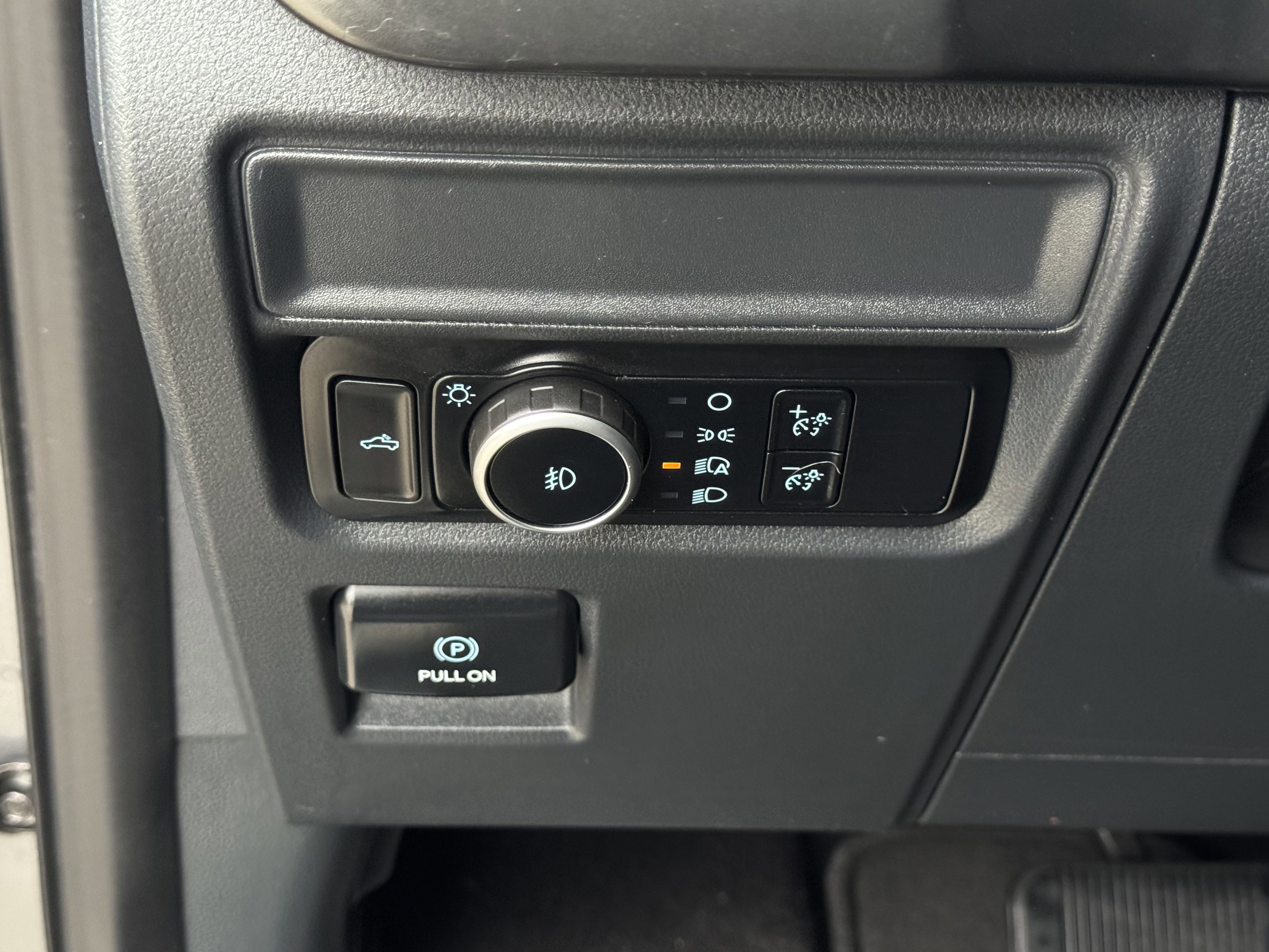 Certified 2024 Ford F150 STX image 25