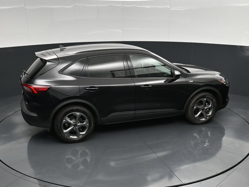 Certified 2025 Ford Escape ST-Line Select AWD/4WD image 36