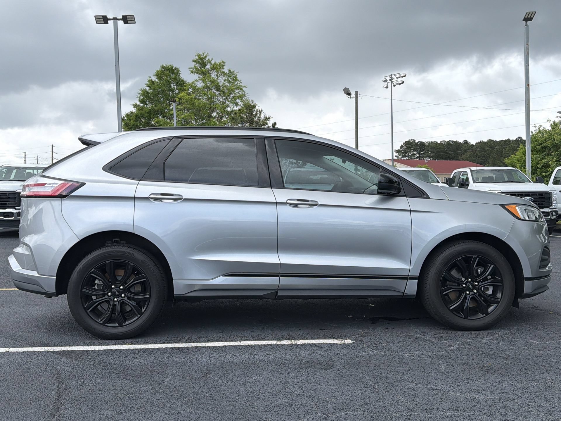 Certified 2023 Ford Edge SE w/ Black Appearance Package AWD/4WD image 30