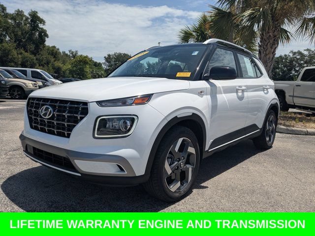 Used 2025 Hyundai Venue Limited FWD image 9