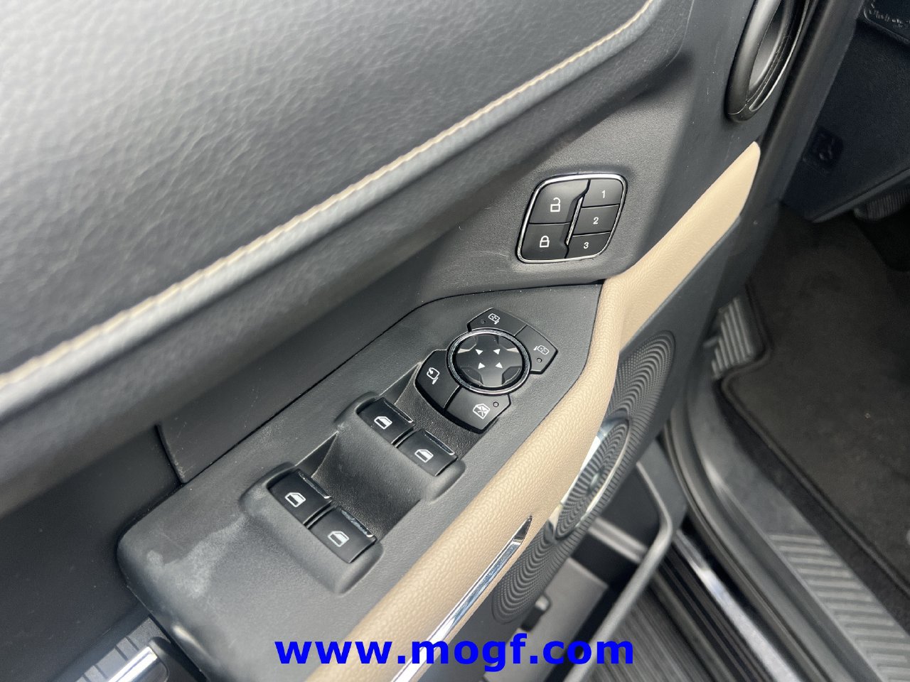 Certified 2024 Ford Expedition Limited AWD/4WD image 19