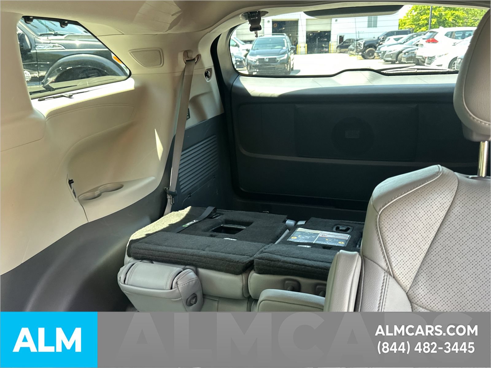 Used 2021 Toyota Sienna Limited FWD image 26