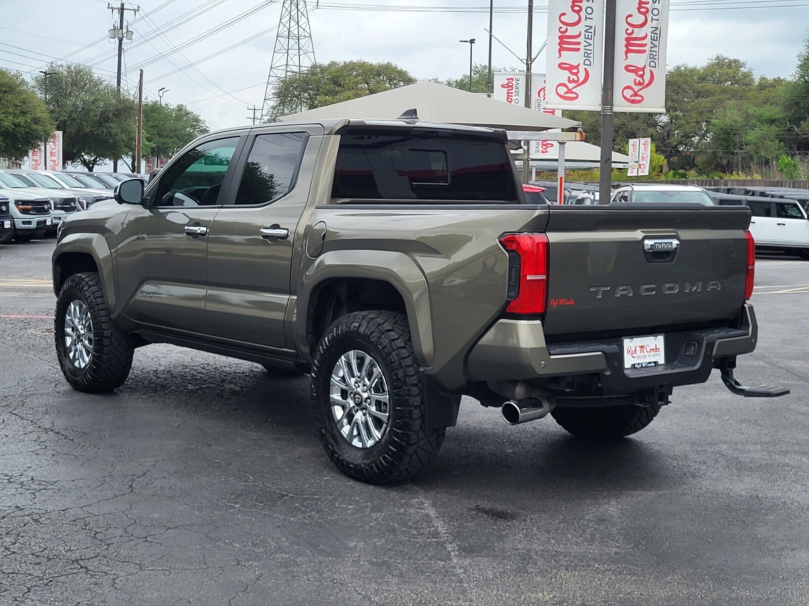 Used 2024 Toyota Tacoma Limited w/ Limited Package (LT) image 5