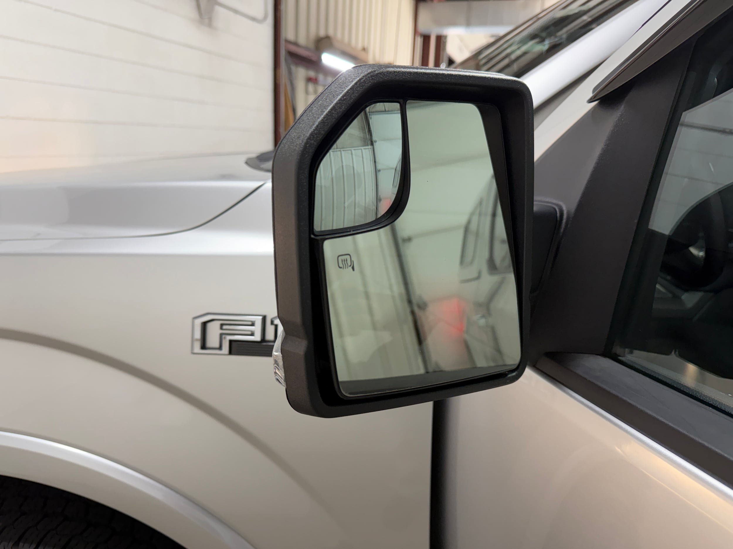 Certified 2019 Ford F150 XLT w/ Equipment Group 302A Luxury AWD/4WD image 40