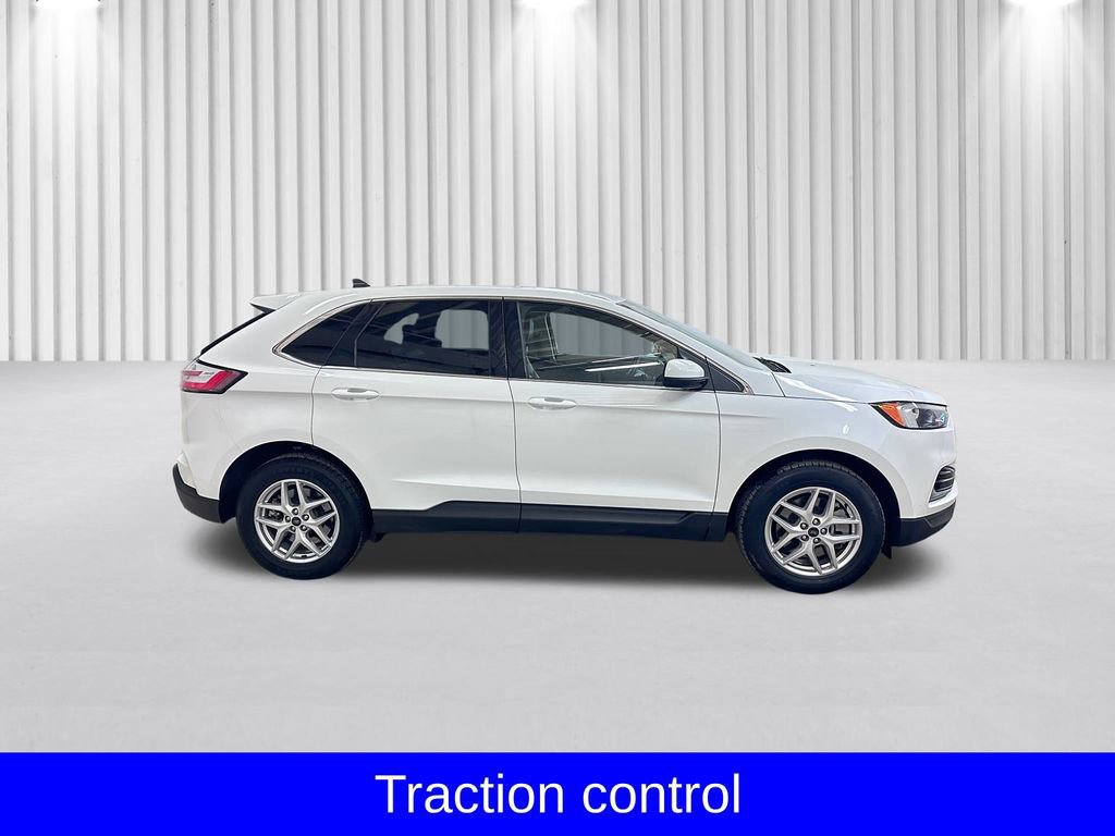 Certified 2024 Ford Edge SEL image 3